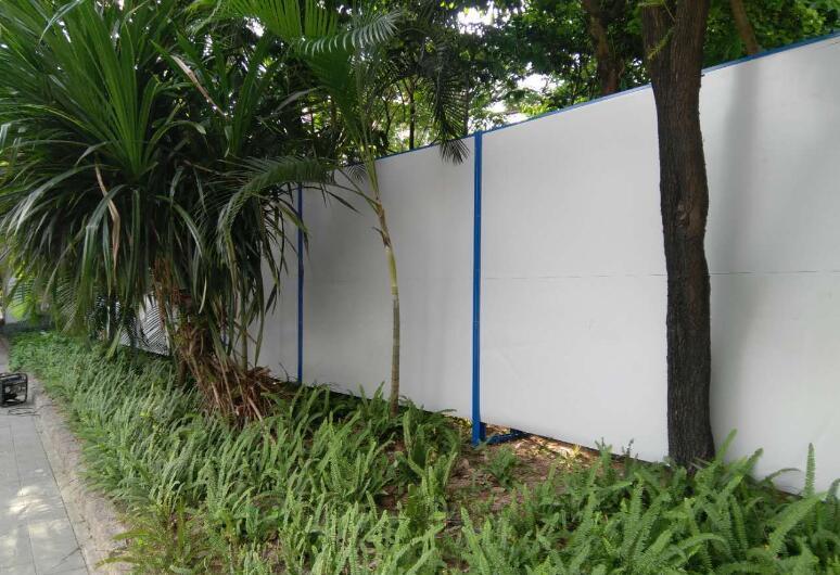 「深圳PVC圍擋」關于PVC圍擋的材料特點你知道有哪些嗎?