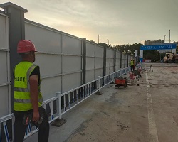 旭東鋼構-深圳市南山區工地圍擋產業園區建設